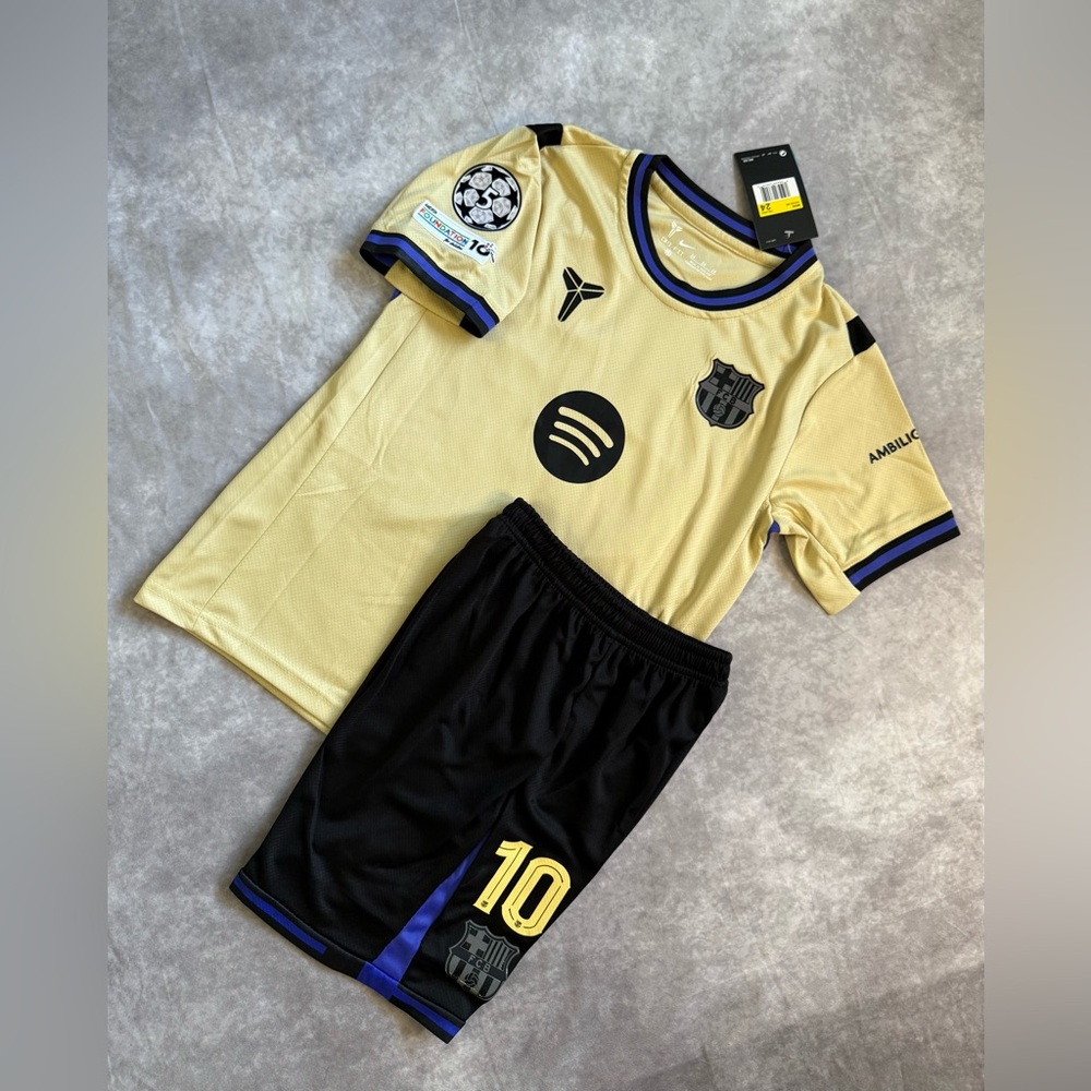 Barcelona Away set for kids Yamal 10 - Picture 8 of 9